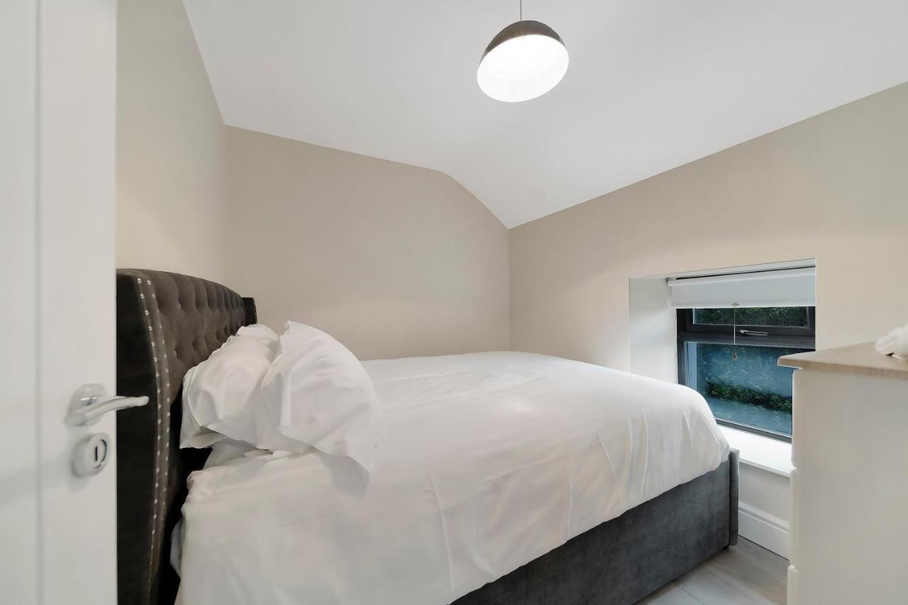 Glenside Abbey 'sleeping 7 Guests' *