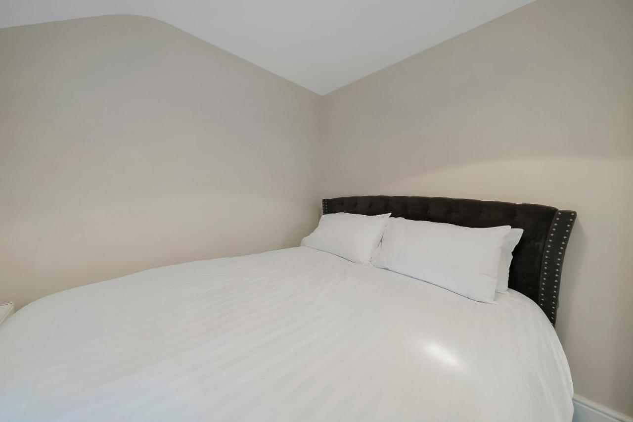 Villa Glenside Abbey 'sleeping 7 Guests'